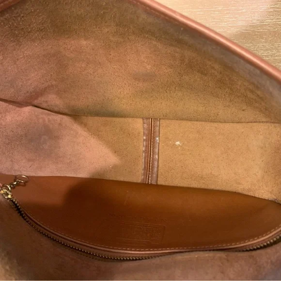 Vintage Coach City Bag in British Tan Made in the United States with hang tag - Picture 11 of 16